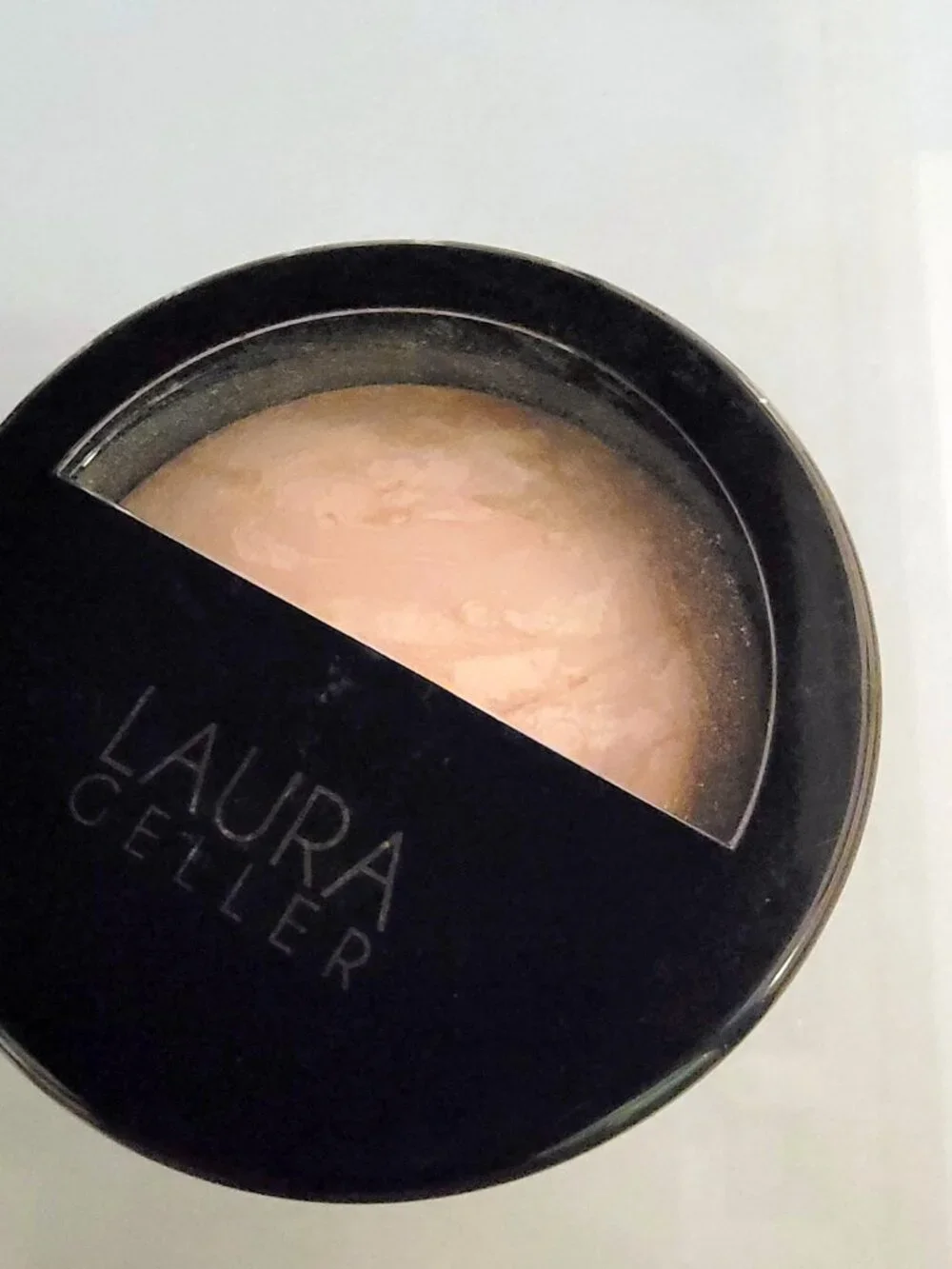 NIB Laura Geller Baked Balance-N-Glow Color Correcting Foundation FAIR $38